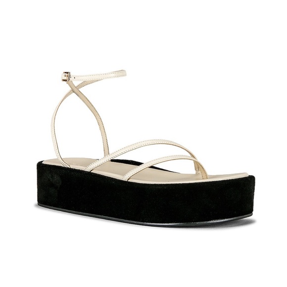 Song of Style Flatform Sandal - Picture 2 of 7